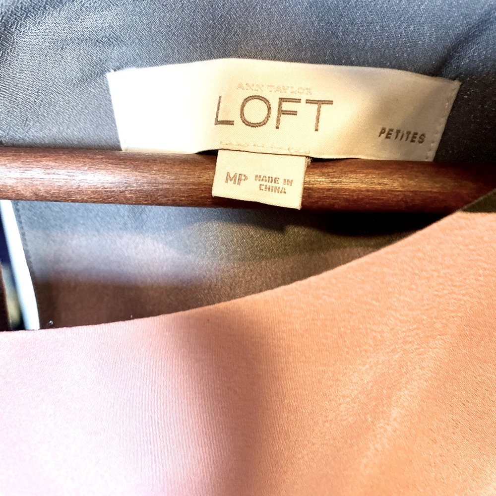 Loft Dress - Picture 3 of 3